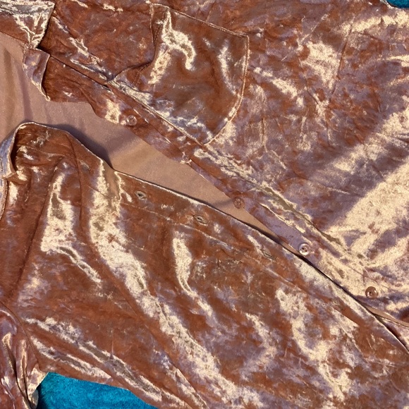 Button down top - Picture 5 of 6